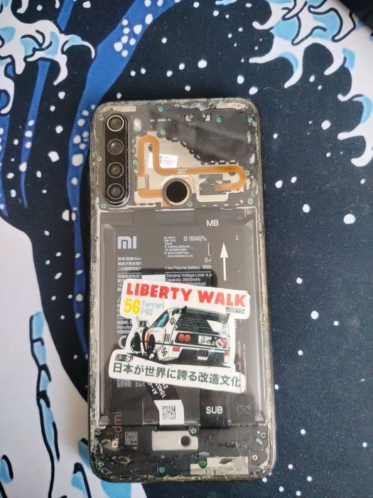 Продам Redmi note 8 4/64