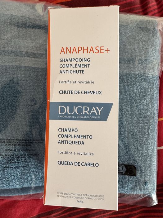 Vand sampon Ducray Anaphase 200 ml+ prosop Ducray