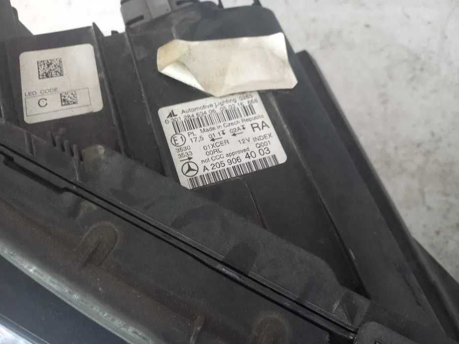 Faruri / Far stanga , far dreapta cu LED , mercedes C Class W205