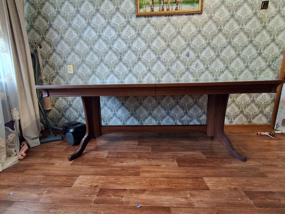 Продам стол со стульями