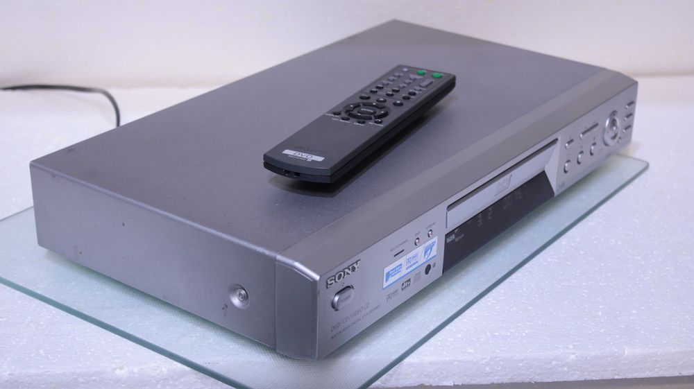 Cd/dvd player Sony+telecomanda.