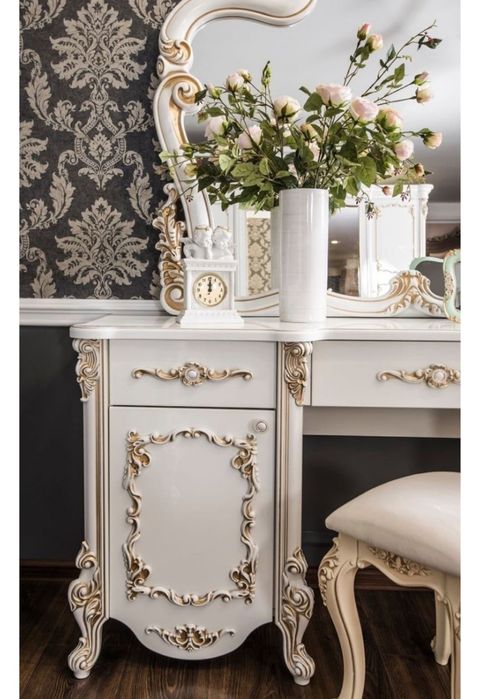 Продам спальный гарнитур