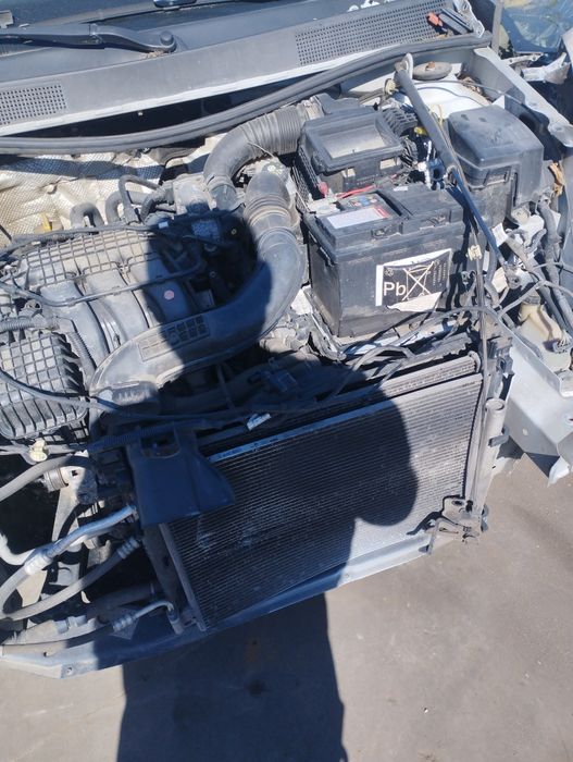 Cutie viteze ambreiaj clapeta alternator Dacia Logan Sandero 2 1.0sce