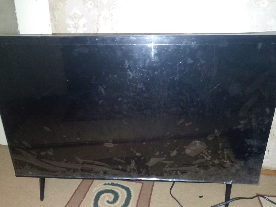 Продам телевизор xiomi 43 разбит экран