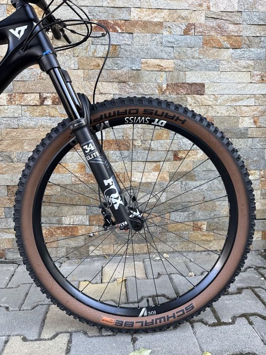 YT Industries Izzo CF Core 3 29"