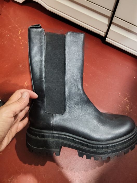 Продам Тренч и Челси