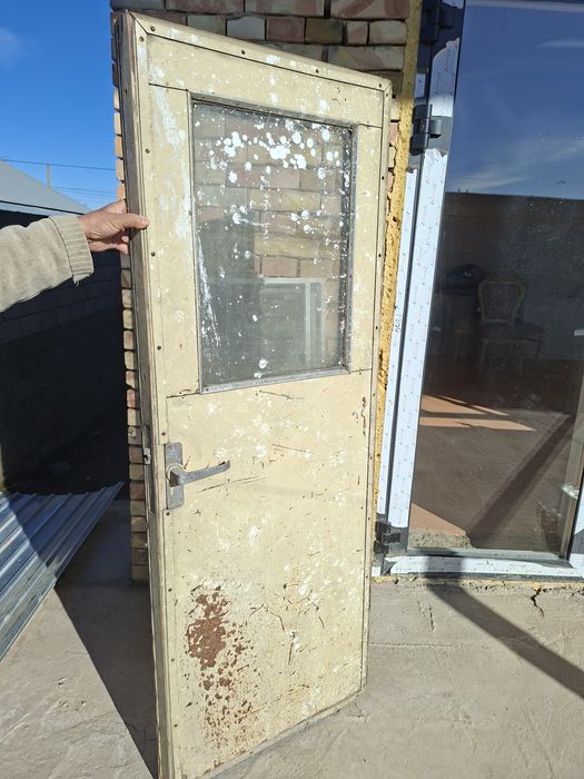 Продам советскую вагонную дверь