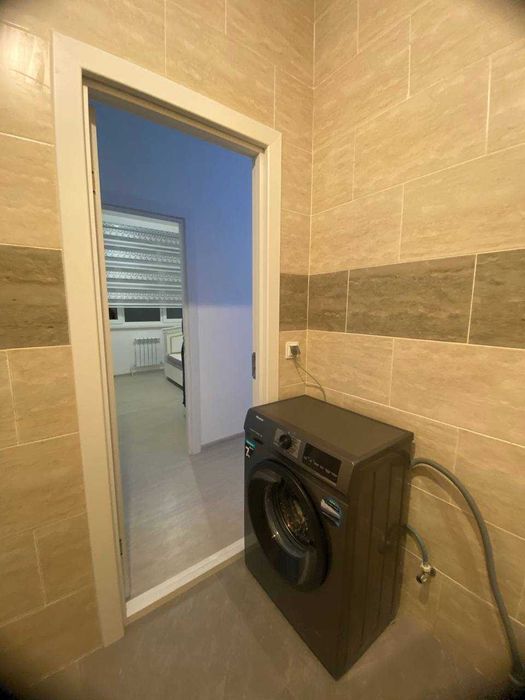 Тошкент шахар Яшинобод тумани  квартира ижарага берилади.1