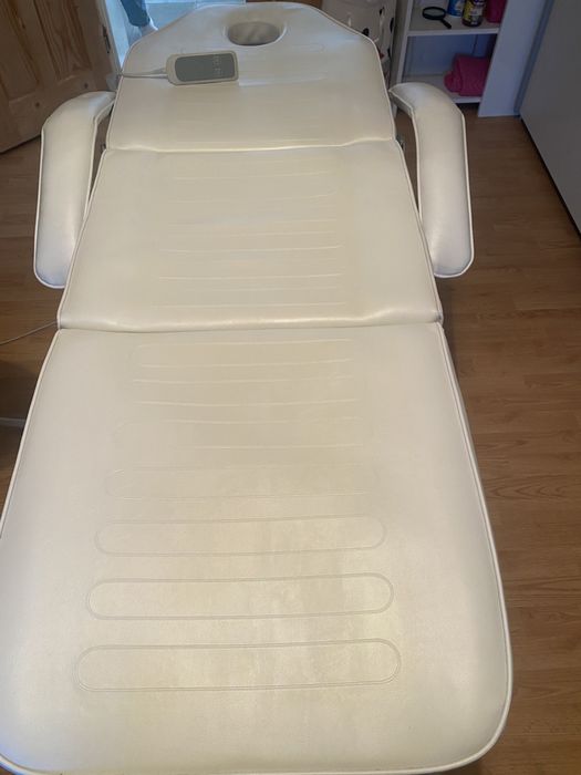 Scaun masaj/cosmetica + lampa