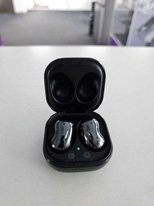 Наушники Samsung Galaxy Buds Live — компактные беспроводные вкладыши