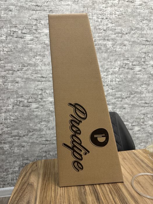 Укулеле четырех струнная