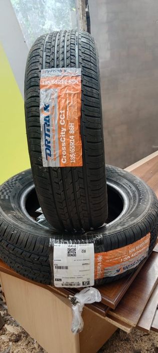 Продам две покрышки