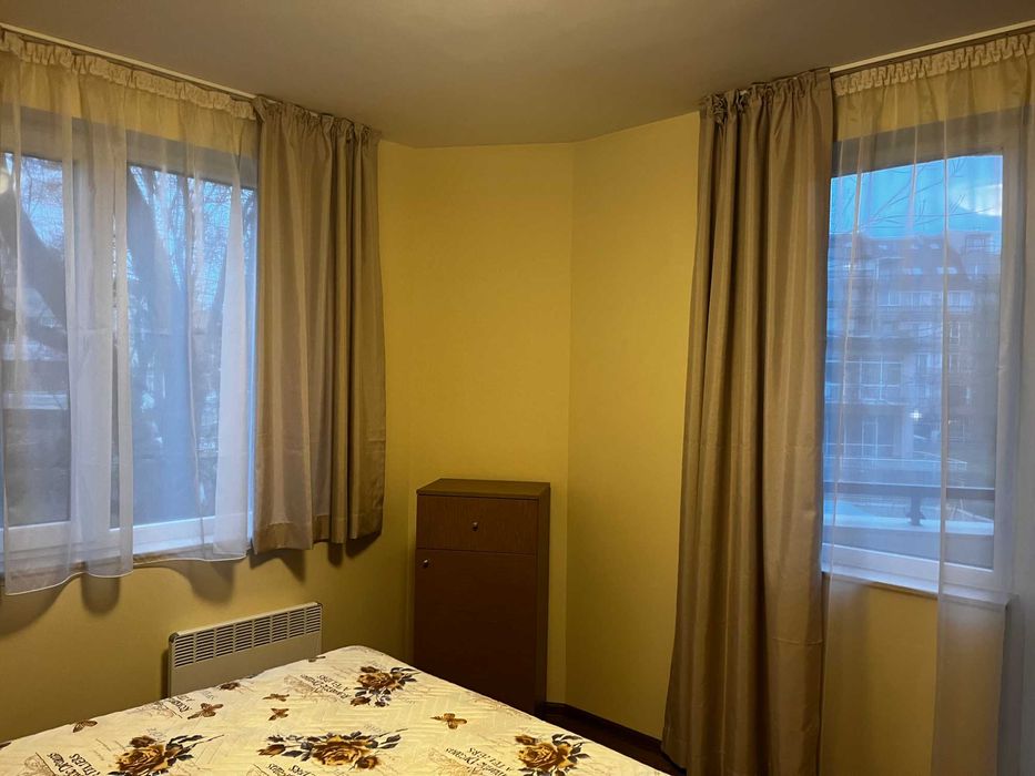 Дава се под наем Двустаен апартамент в Бургас, Лазур - 50 кв.м за 459 € - Снимка #2