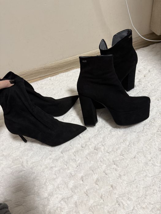 Дамски боти Велур  Cesare Paciotti 4us , Zara