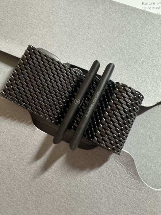 Curea Apple Watch Ultra Black Titanium Milanese Loop - Small