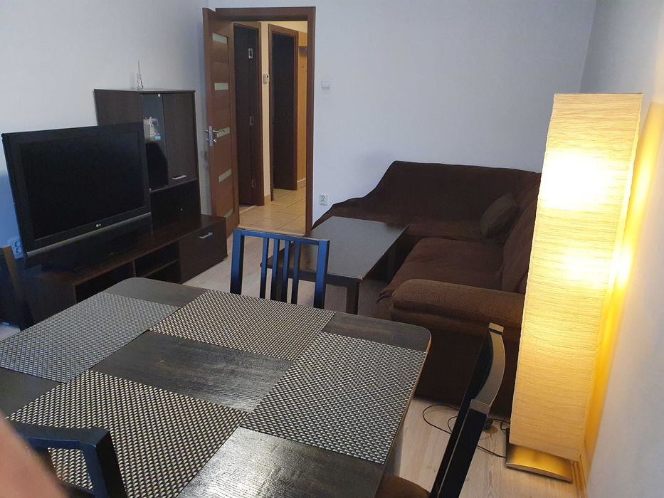 De inchiriat apartament 4 camere la 5 min.de UMFST