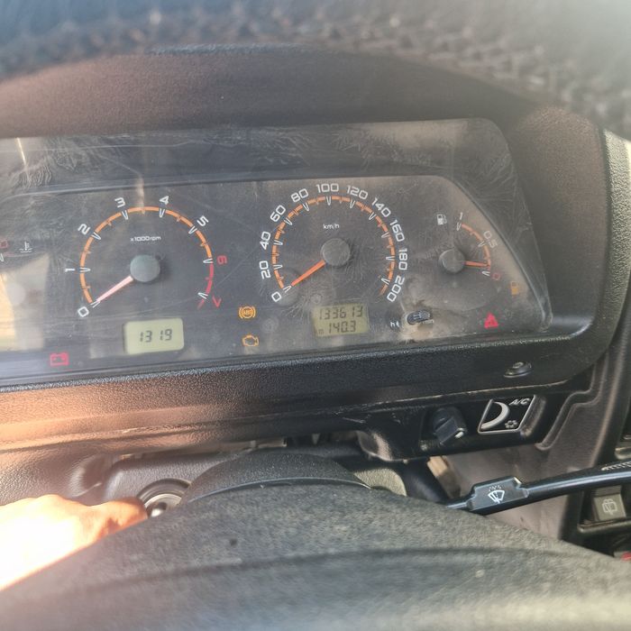 Niva urban sotiladi 120 mln 2019 yil