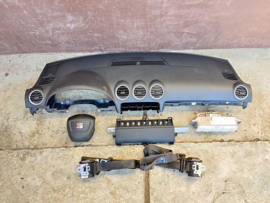 Plansa bord Kit airbaguri volan pasager genunchi centuri Seat Exeo 2009-2013