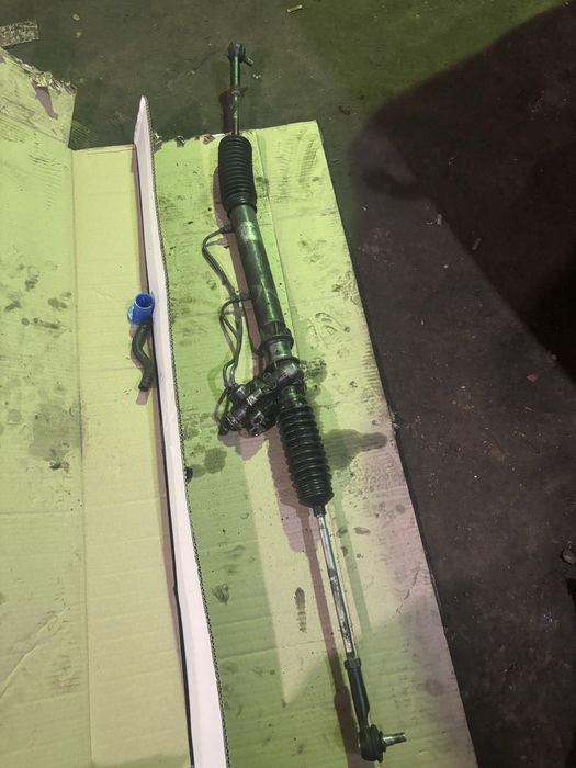 Продам рулевую рейку