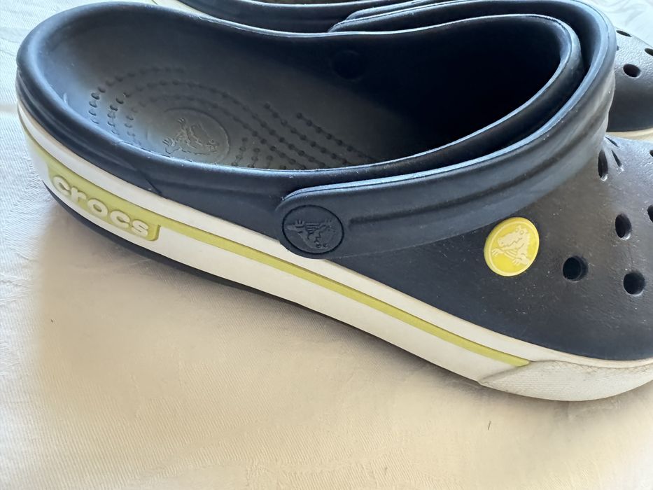 Доста запазени чехли на Крокс(Crocs), номер 36