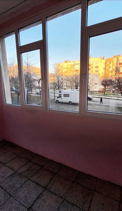 Продава се Тристаен апартамент в Благоевград, Ален мак - 60 кв.м за 561 €/кв.м - Снимка #2