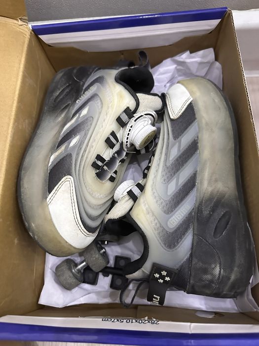 Ролик кроссовка сатылады