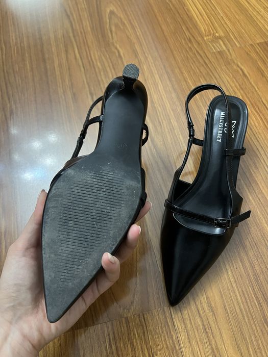 Много разных босоножек 2000тг