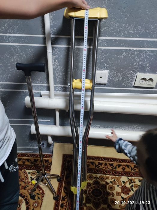 Костыли регулируемые