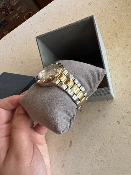 Дамски часовник Guess