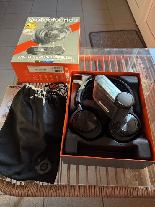 Steelseries arctis nova pro wireless Noi