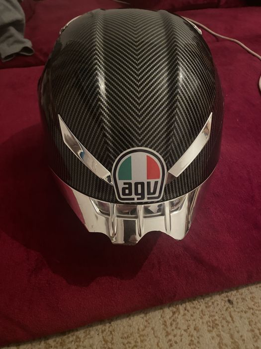 Продаю мото шлем