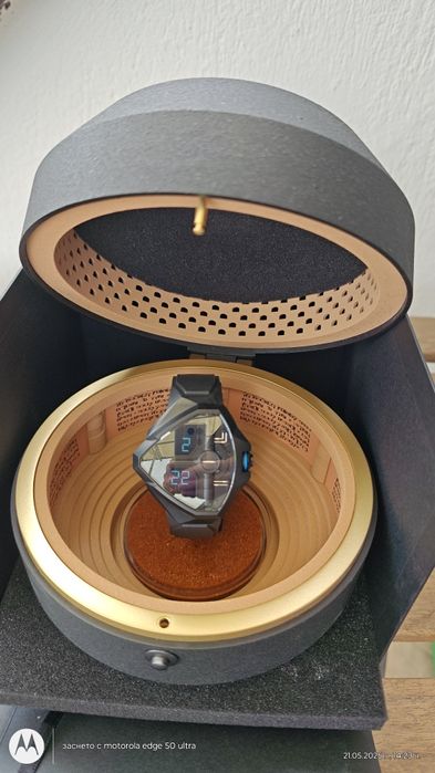 Hamilton Ventura Dune limited edition