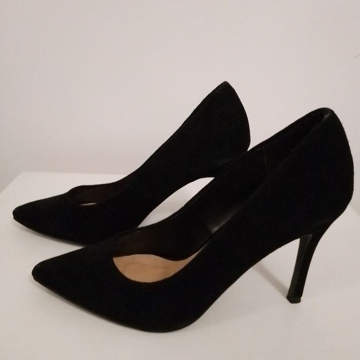 Дамски обувки с висок ток