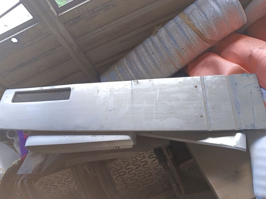 Кузовные запчасти от daf95