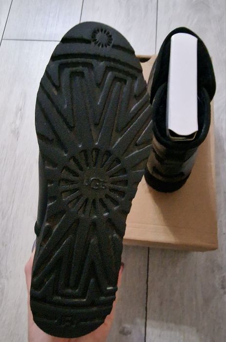 Ghete UGG nr.37 piele