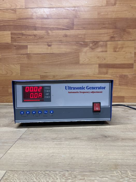 Generator ultrasonic curatare cu impulsuri