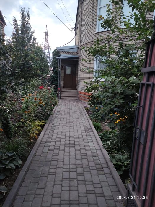 Продам коттедж 6мкрн