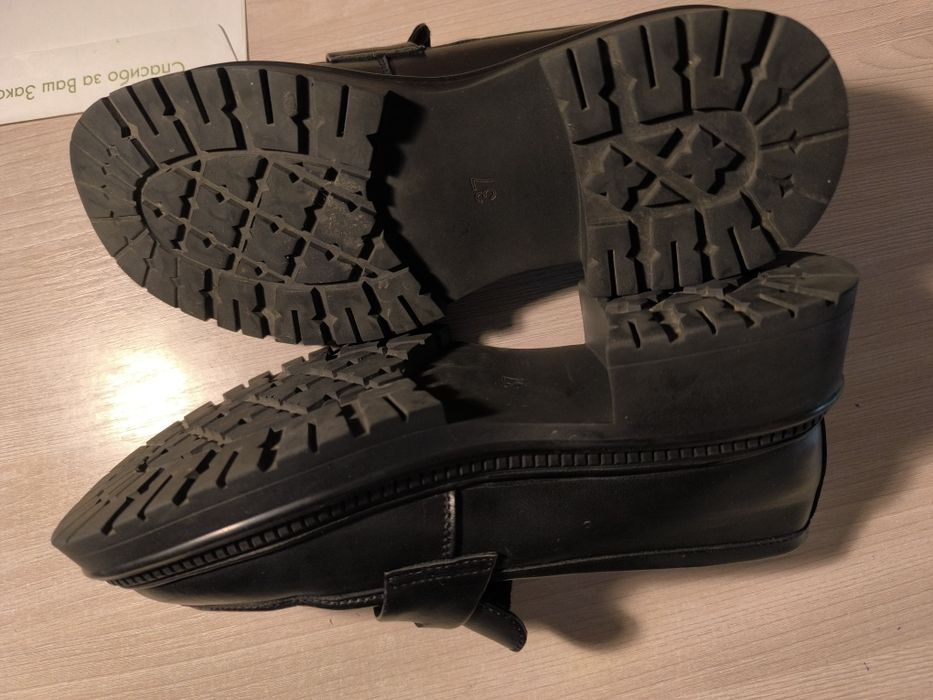 Лоферы на девочку 38рр