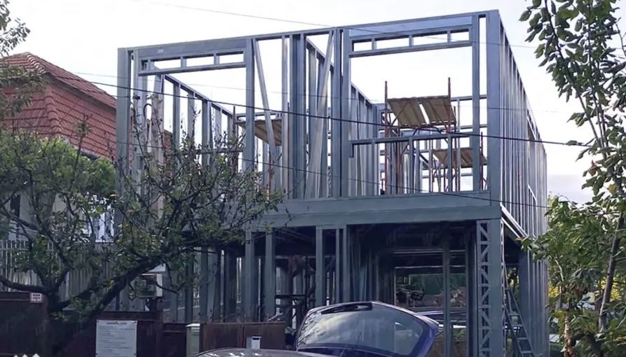 Case modulare din panouri sandwich