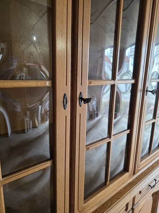 Винтидж трапезен бюфет / витрина от масивна дъбова дървесина