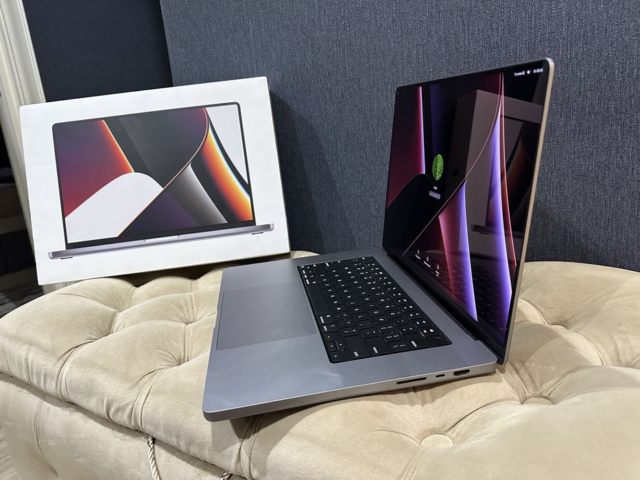 * Apple MacBook Pro 16 A2485 с чипом Apple M1 MAX в идеальном состояни
