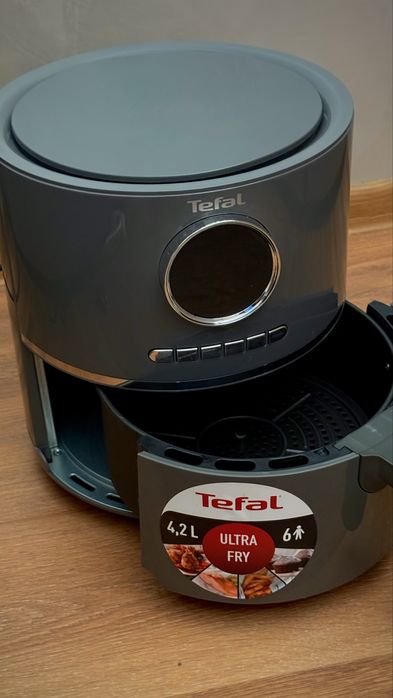 Tefal Air Fryer 4.2L  и Tefal Мултикукър 16в1 5L