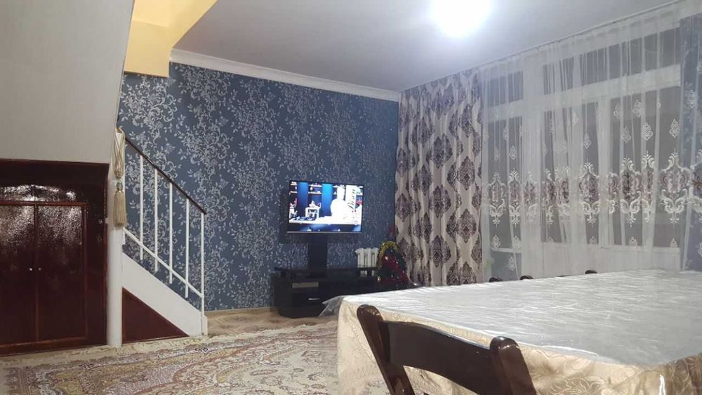 Продаётся 4-х комнатная кв Яккасарай р-н ул. Бабура 109 кв.м Дуплекс