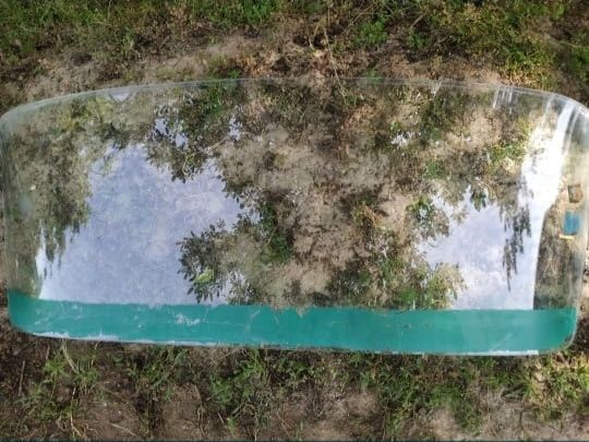 Задние лобовые стекла на Москвич