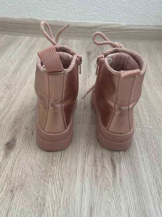 Детски боти H&M