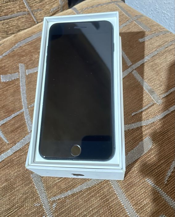 Iphone 7 plus rang qora