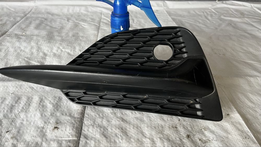 Лява решетка за халоген Nissan Qashqai 2017-2021