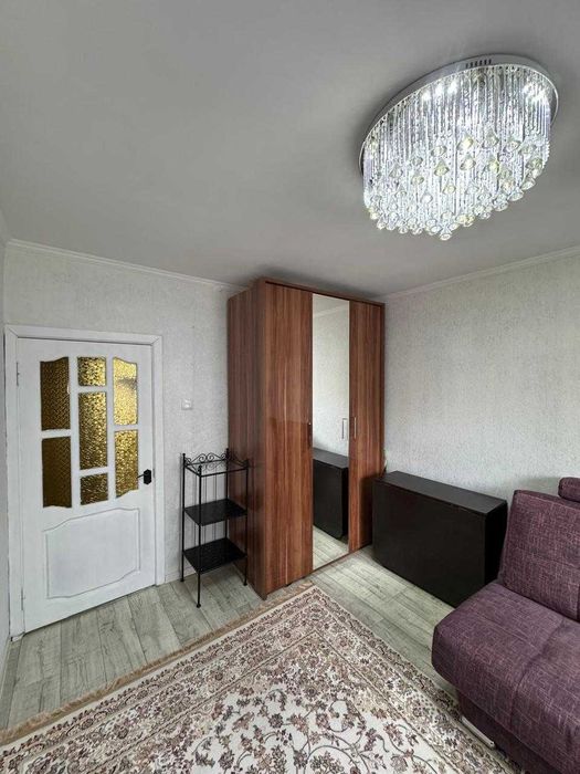 Продается 3 комн кв Канай би, 40