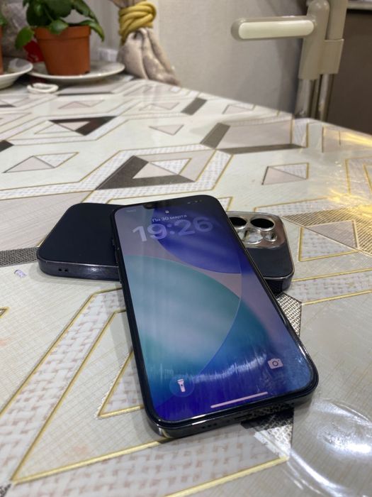 Продам Айфон 13 про Срочно