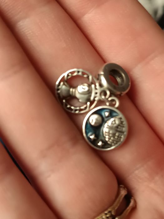 Талисмани Пандора и гривни